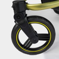 PU front wheel with stylish rim detail on the InnoPet Premium Comfort dog stroller.